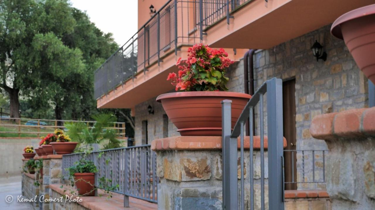 Al Boschetto Apartment Scario Luaran gambar